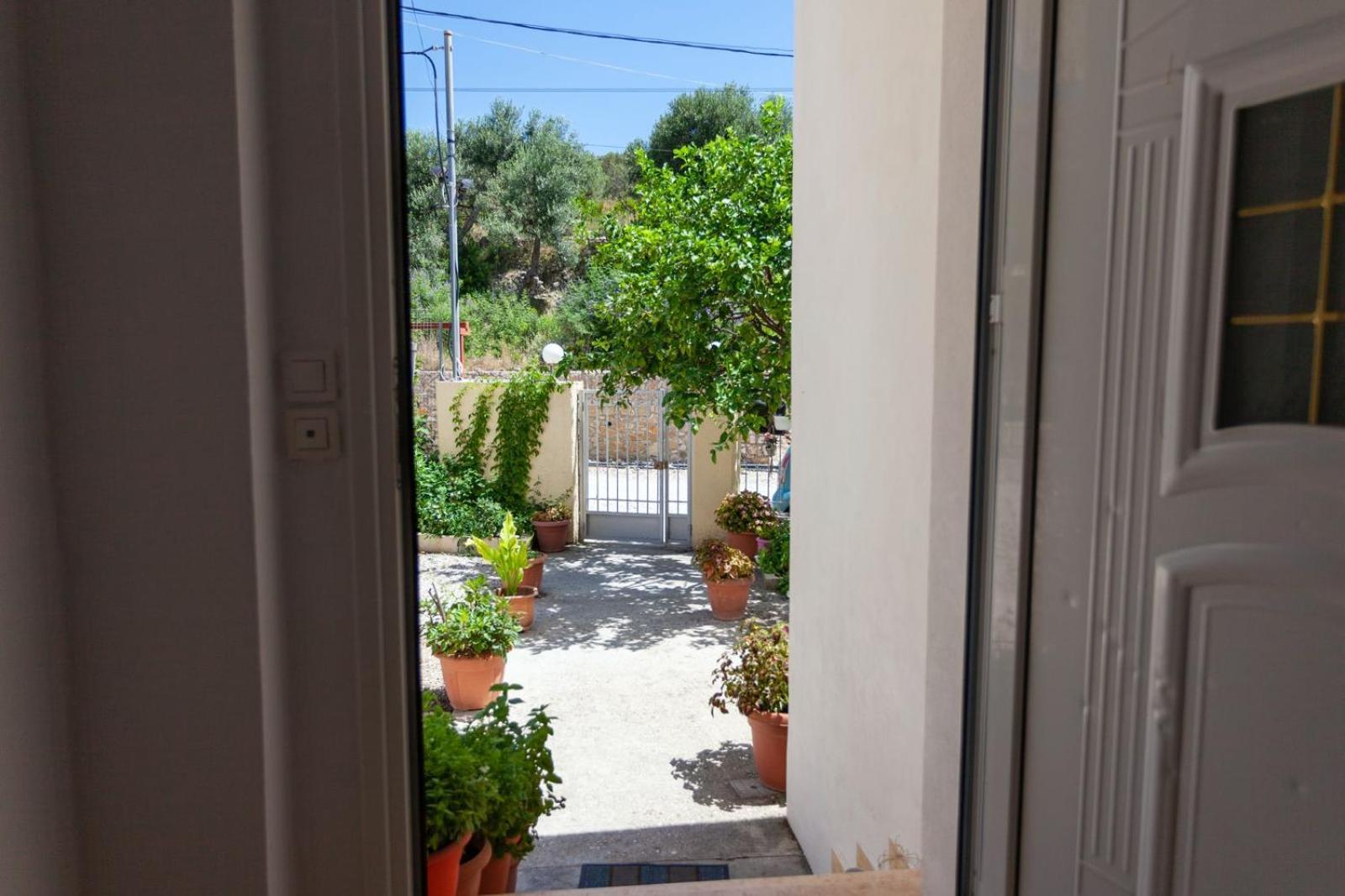 Zacharias Apartments Himare Exterior foto